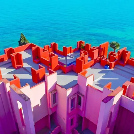 Apartment Riurau - Iconic Red