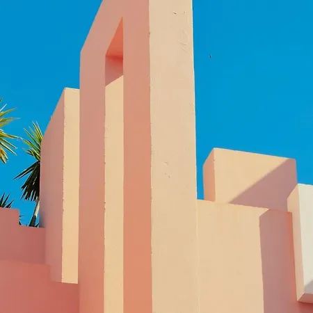 Riurau - Iconic Red Apartment Calpe