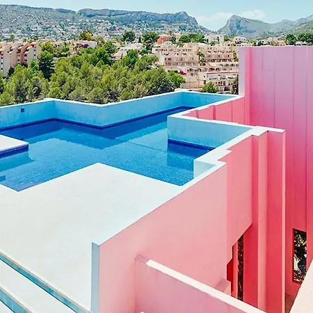Riurau - Iconic Red Calpe